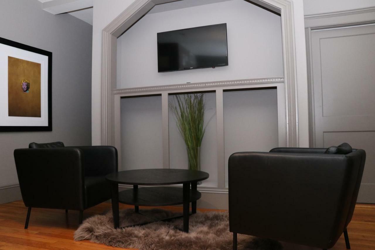 A Stylish Stay W/ A Queen Bed, Heated Floors.. #3 Бруклин Екстериор снимка