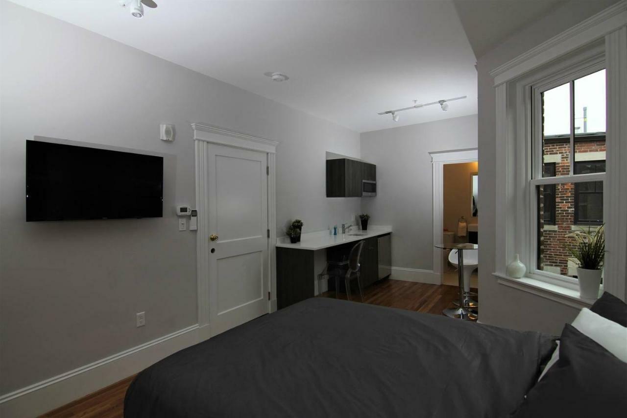 A Stylish Stay W/ A Queen Bed, Heated Floors.. #3 Бруклин Екстериор снимка