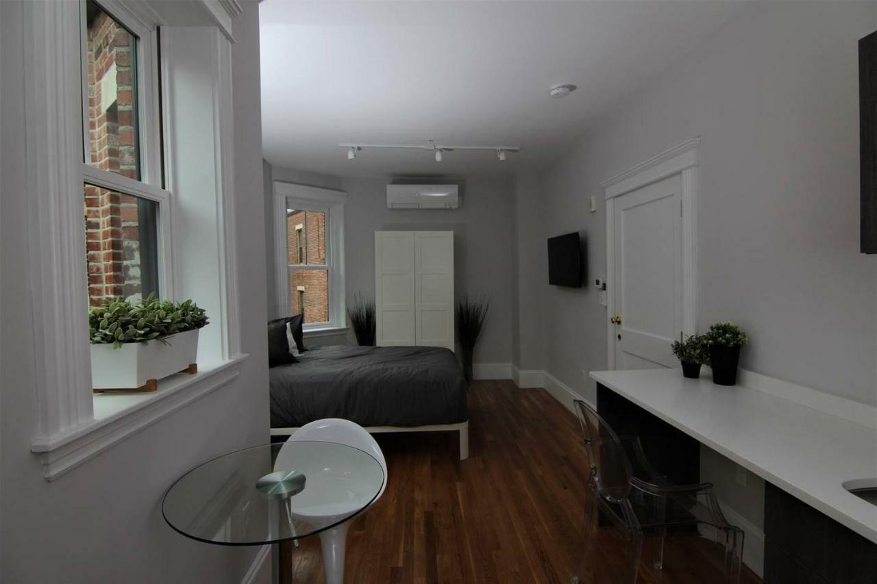 A Stylish Stay W/ A Queen Bed, Heated Floors.. #3 Бруклин Екстериор снимка